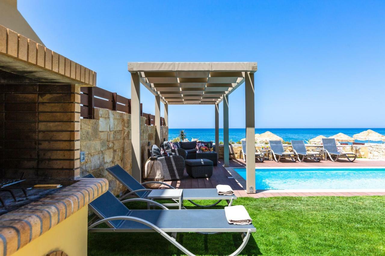 Espera Luxury Beach Front Residence With Pool & Bbq, By Thinkvilla レティムノ エクステリア 写真