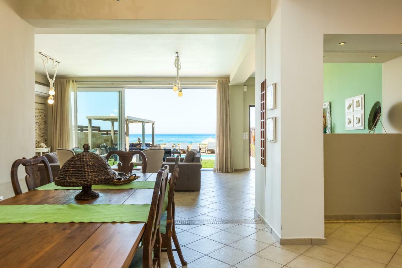 Espera Luxury Beach Front Residence With Pool & Bbq, By Thinkvilla レティムノ エクステリア 写真